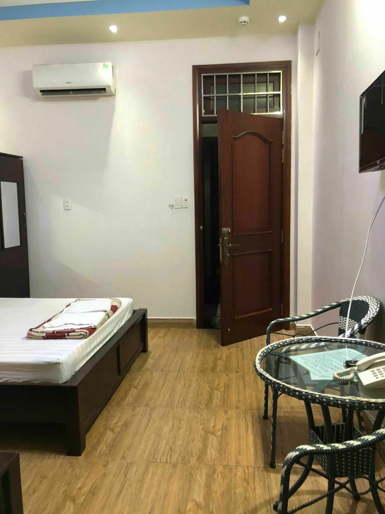 Oyo 395 Anh Quoc Hotel مدينة هوشي منه المظهر الخارجي الصورة