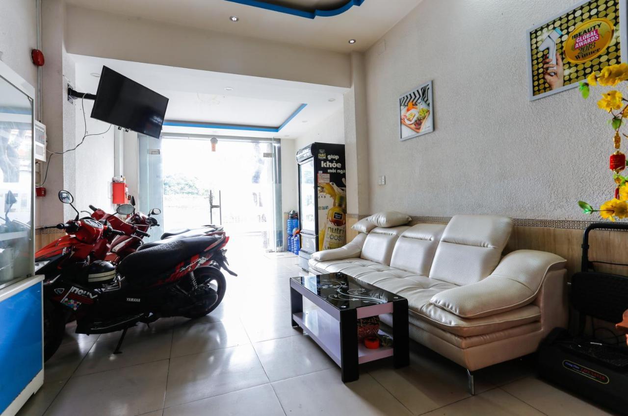 Oyo 395 Anh Quoc Hotel مدينة هوشي منه المظهر الخارجي الصورة
